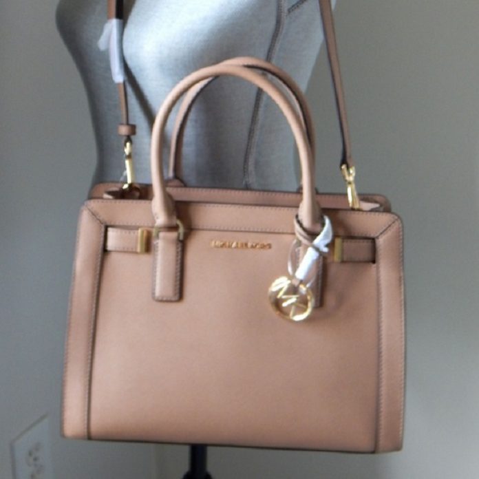 What color handbag goes with everything