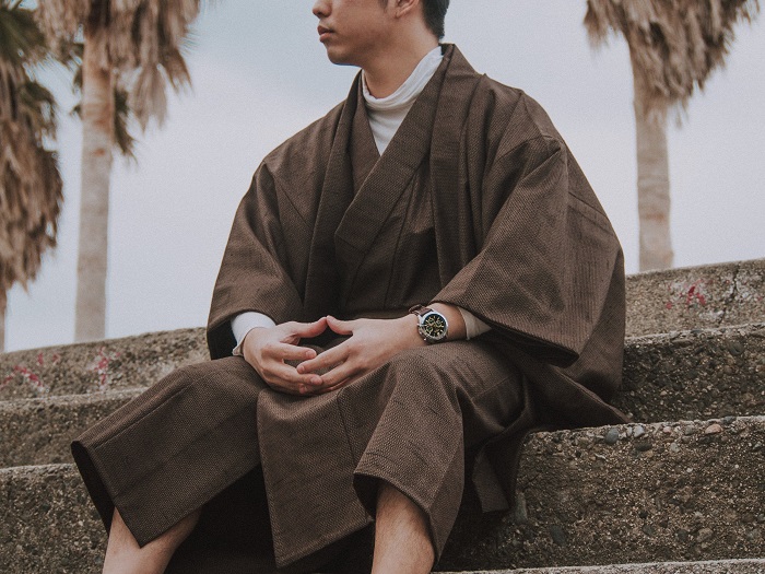 Kimono Men: Discover the Trends in the West and East - Lima's Blog
