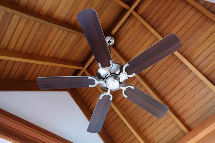 How to install a ceiling fan step by step