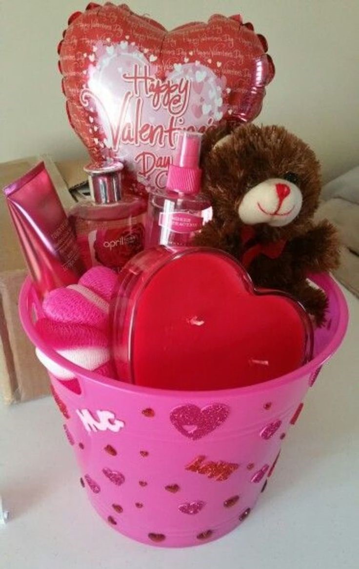 Ideal Valentine's Day Gift Basket Items