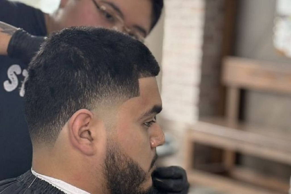 Are walk-ins accepted at top-rated Houston barbershops