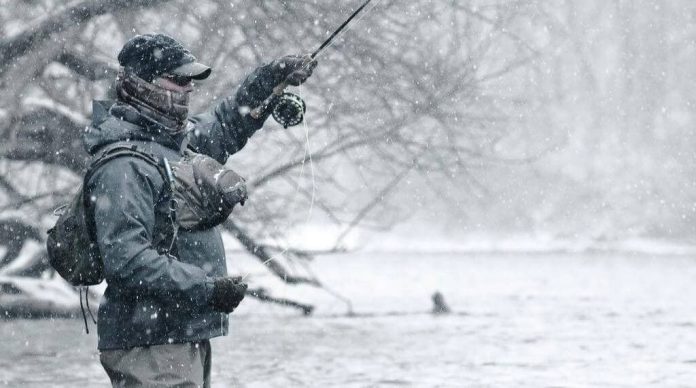 Winter Fishing Tips : Your Guide to Fishing the Seasons