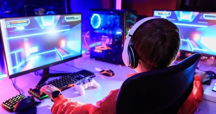 What makes online social gaming different from regular video games